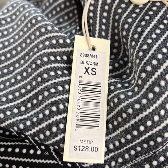 Max Studio Black/Cream V-Neck Jumpsuit. - Picture 9 of 10